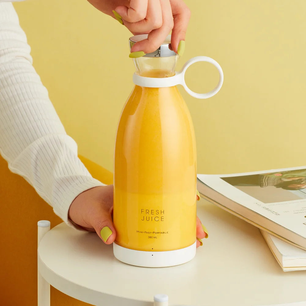 FreshJuicy™ – Il Tuo Frullato Portatile, Ovunque Tu Vada!